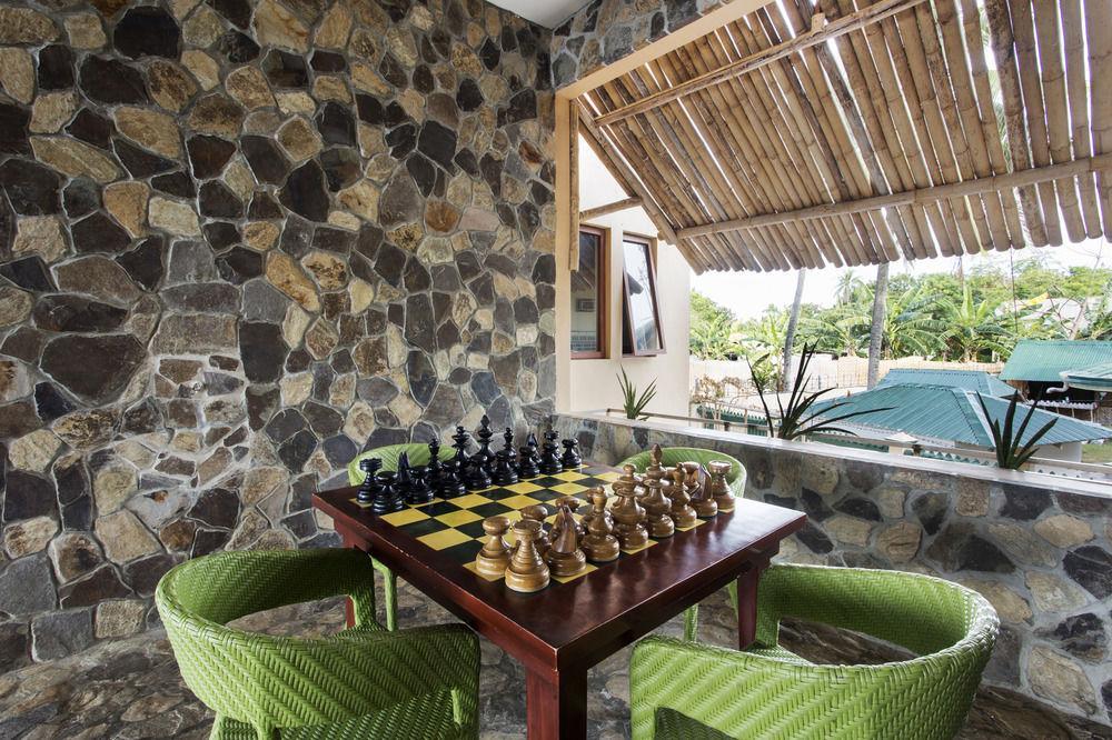 منتجع بيلفيو بنغلاو المظهر الخارجي الصورة A game of chess at the resort