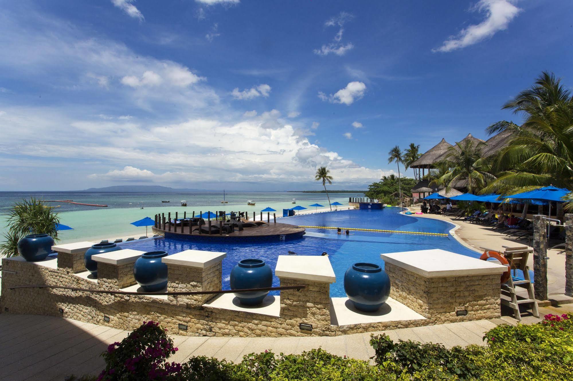 منتجع بيلفيو بنغلاو المظهر الخارجي الصورة The pool at the Shangri-La resort